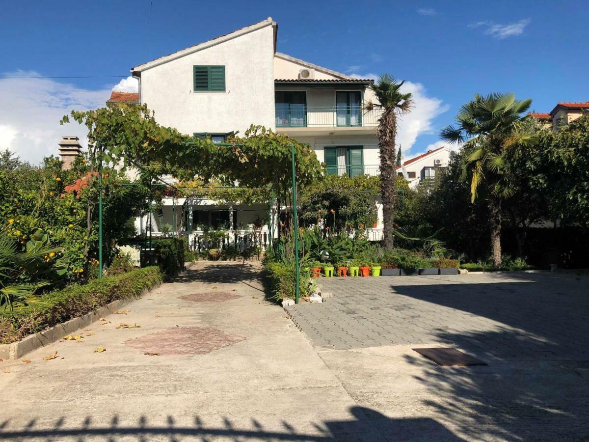 Apartmani Taradzic Vodice Exterior foto